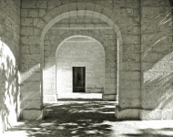 Arches és ajtó
