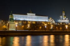 Kremlin de Moscou dans la nuit