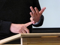 Nyilvános beszéd kézmozdulatok # 6