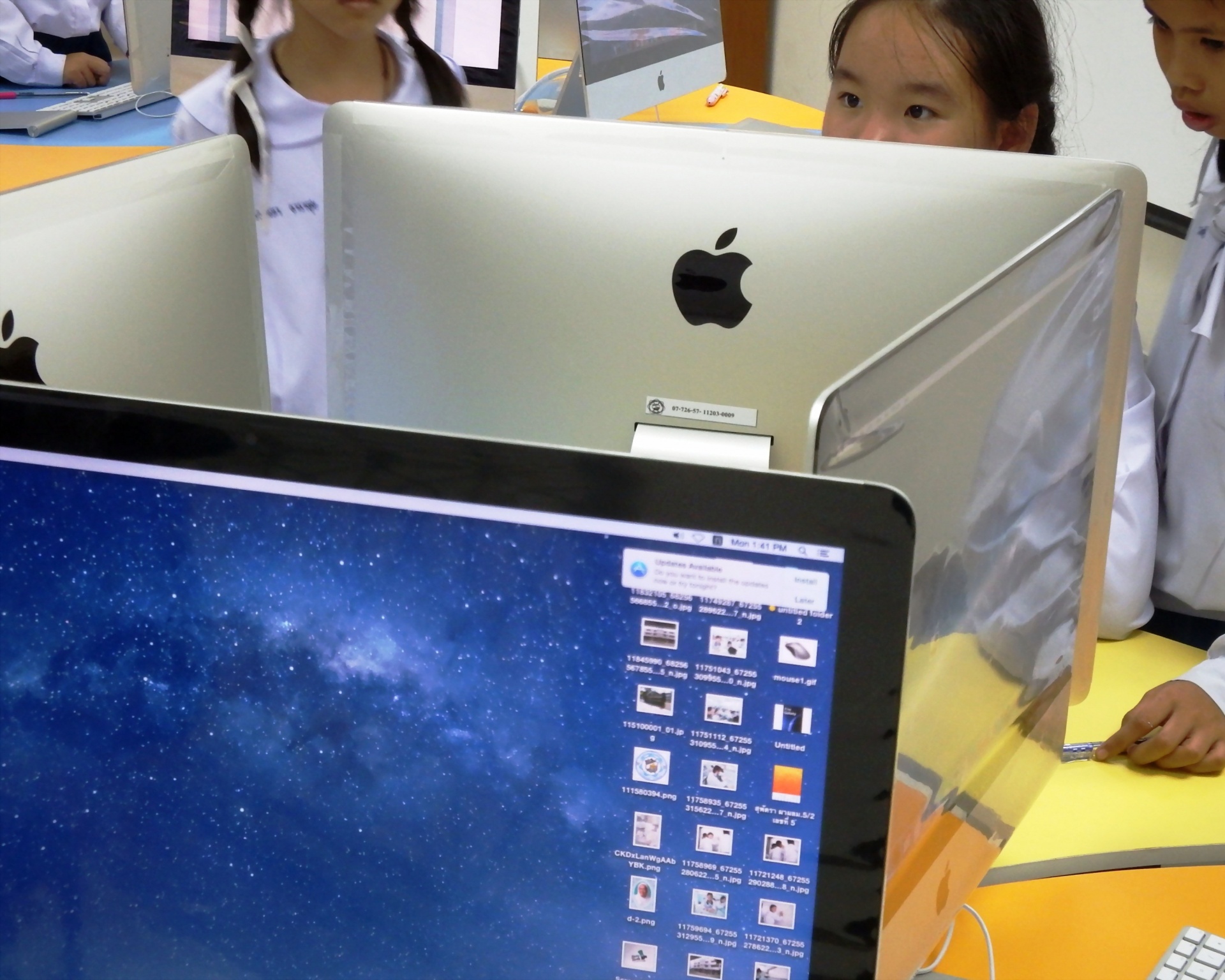 School Students Using Apple Mac Free Stock Photo - Public Domain Pictures