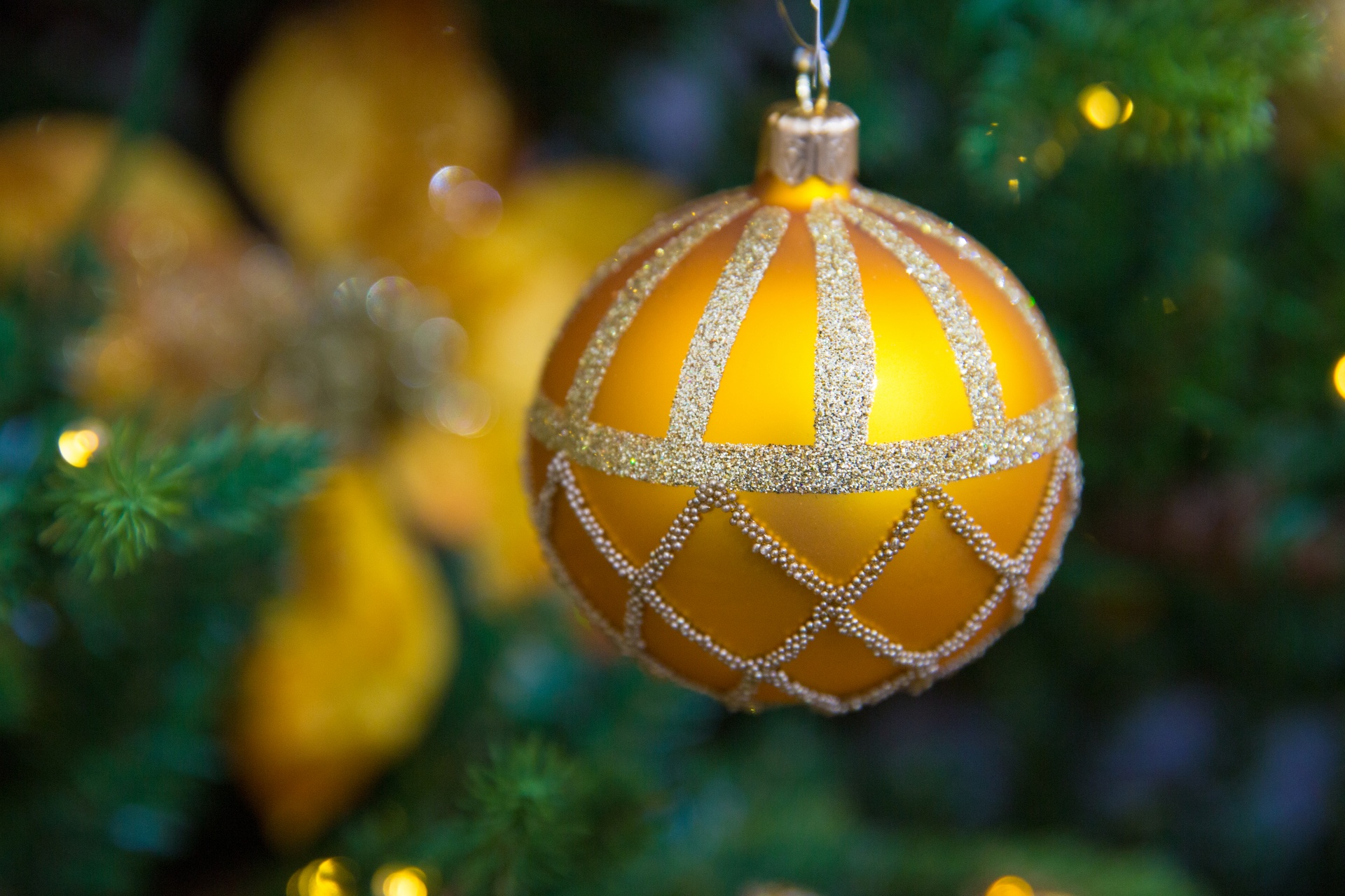 Yellow Christmas Bauble Free Stock Photo - Public Domain Pictures
