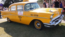 57 Chevy такси