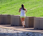 Donna jogging