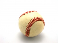 Baseball míč na bílém