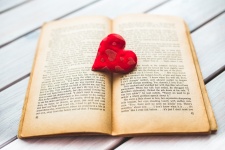 Libro, Storia di amore, cuore
