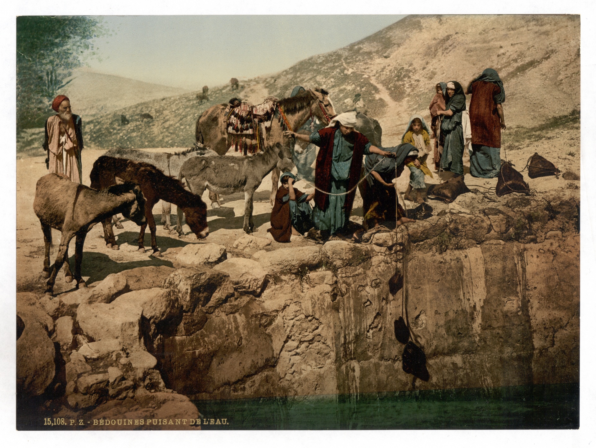 Beduínos que tiram a água