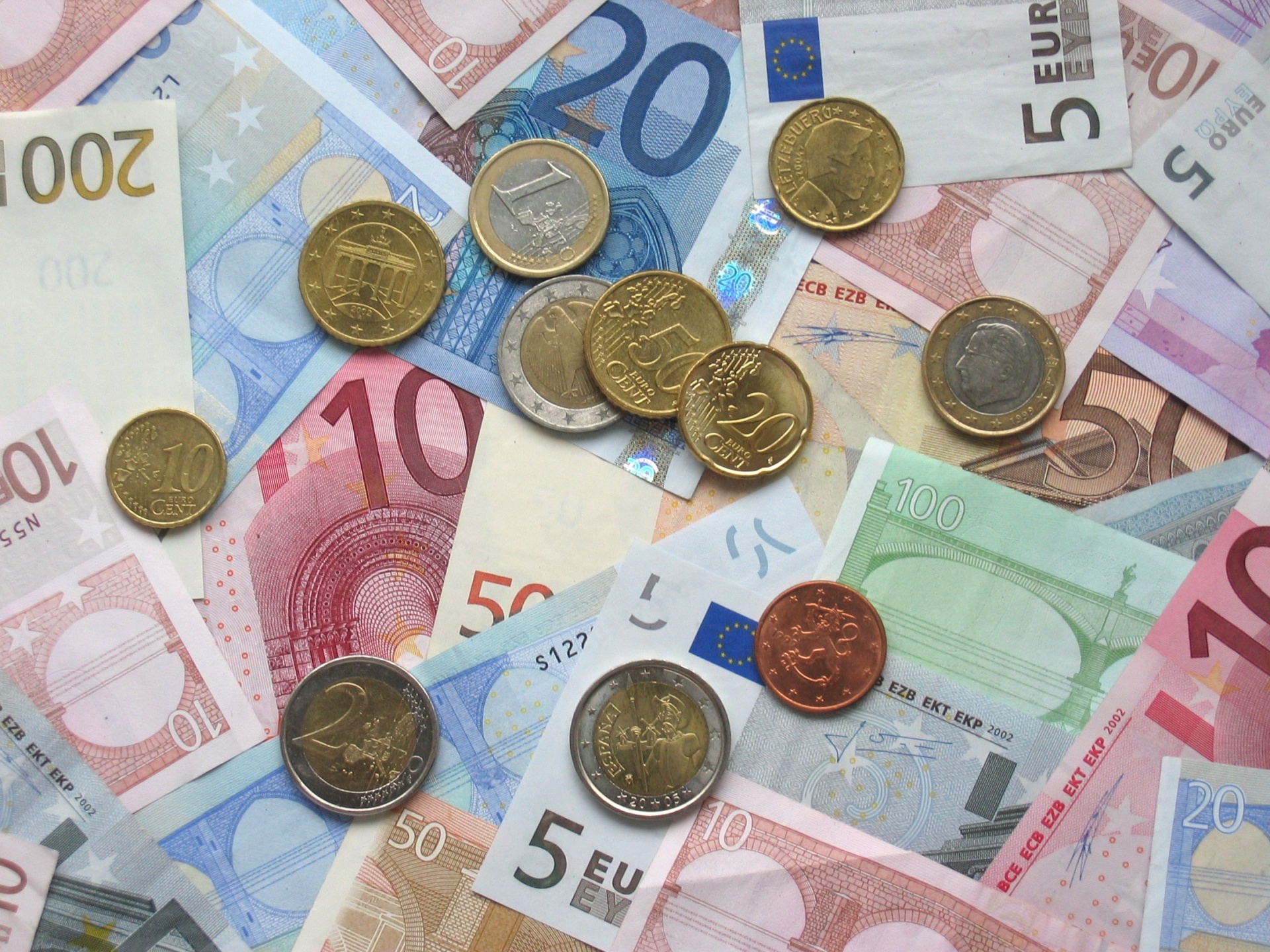 ユーロ紙幣および部品