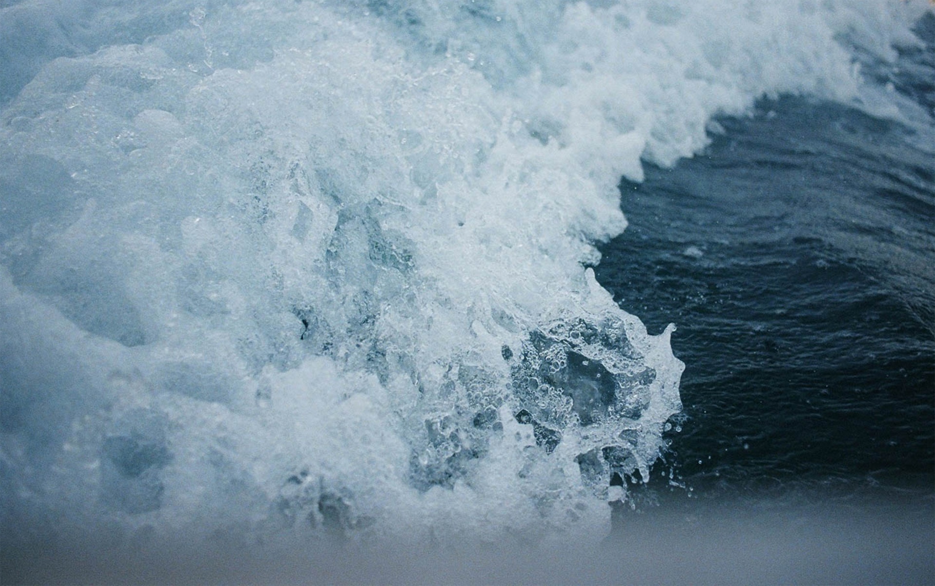 Raging ondas do mar