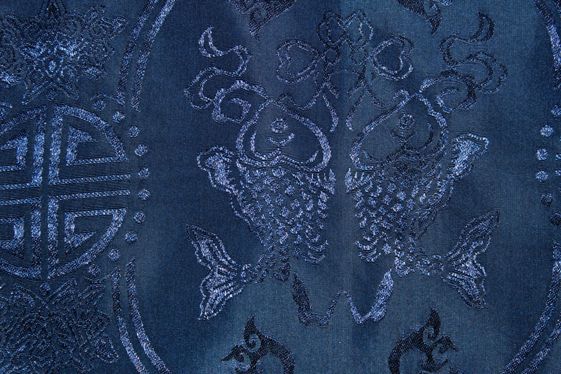 Escuro azul da tela de seda