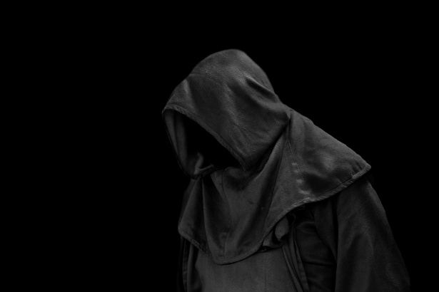 hood-without-face-1463040480X7P.jpg