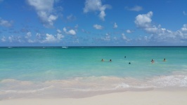 Spiaggia caraibica e la gente