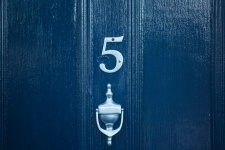 Număr de uși și cinci