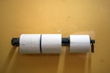Biztosított WC-papír tekercs