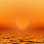 Wschód słońca w morzu