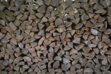 Gestapelde brandhout