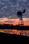 Old Windmill au coucher du soleil