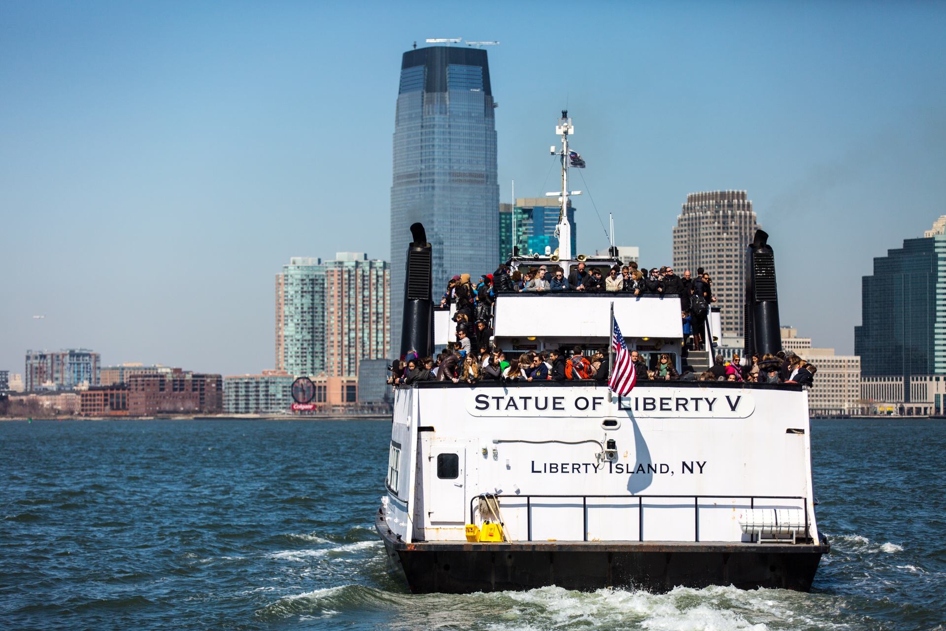 new-york-water-taxi-boat-1465656129jVn.jpg