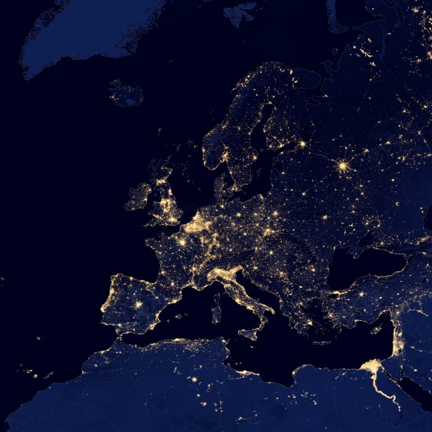 Αποτέλεσμα εικόνας για europe lights from space