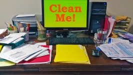 Birou messy - Clean Me!