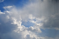 Mgliste i solidna chmura