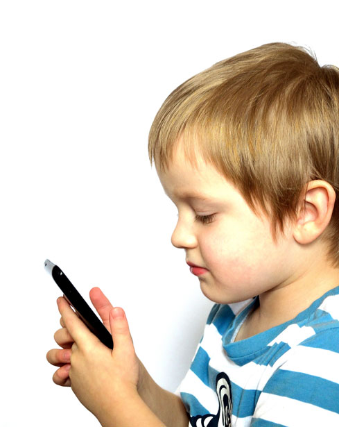 child and phone 1330009422EAw apps to help children deal with social issues