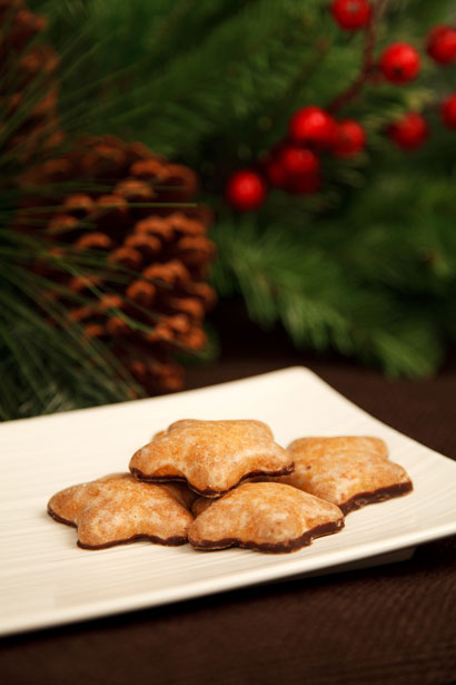 Lebkuchen On Plate Free Stock Photo - Public Domain Pictures