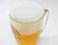 Un pahar înalt pentru bere de bere