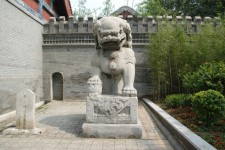 中国風のライオン像
