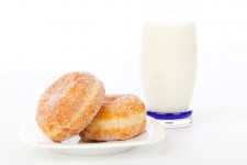 Donuts und Milch