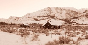 Oostelijke Sierra Winter - oude woningen