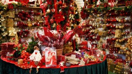 Belsejében egy karácsonyi bolt
