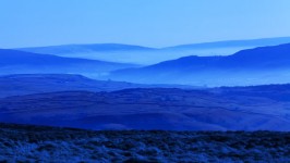 Misty colinas