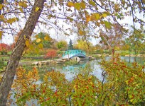 Ponte di Monet nel Parco in autunno