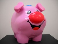 粉红色的猪玩具