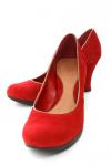 Röda skor isolerade