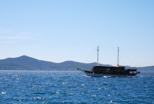 Navire à la mer Adriatique