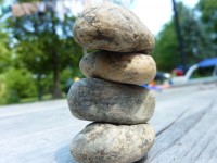 Pedras em equilíbrio
