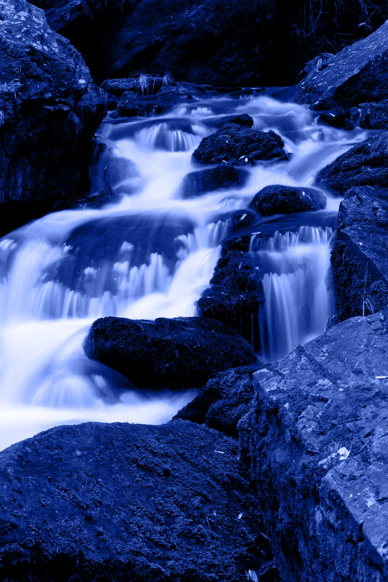 blue-mountain-waterfalls-free-stock-photo-public-domain-pictures