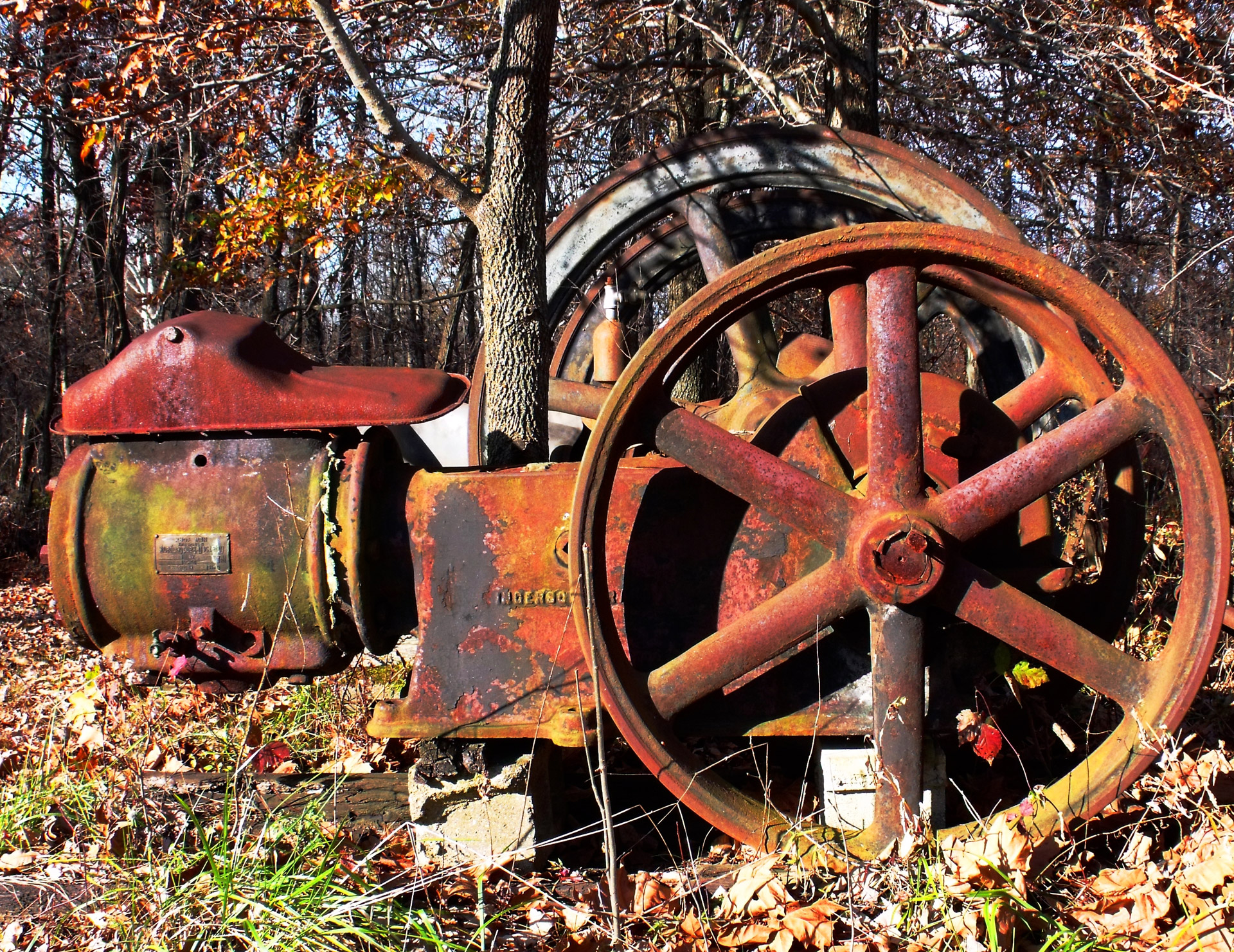 old-machinery-free-stock-photo-public-domain-pictures