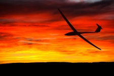 Avião Planador, pôr do sol