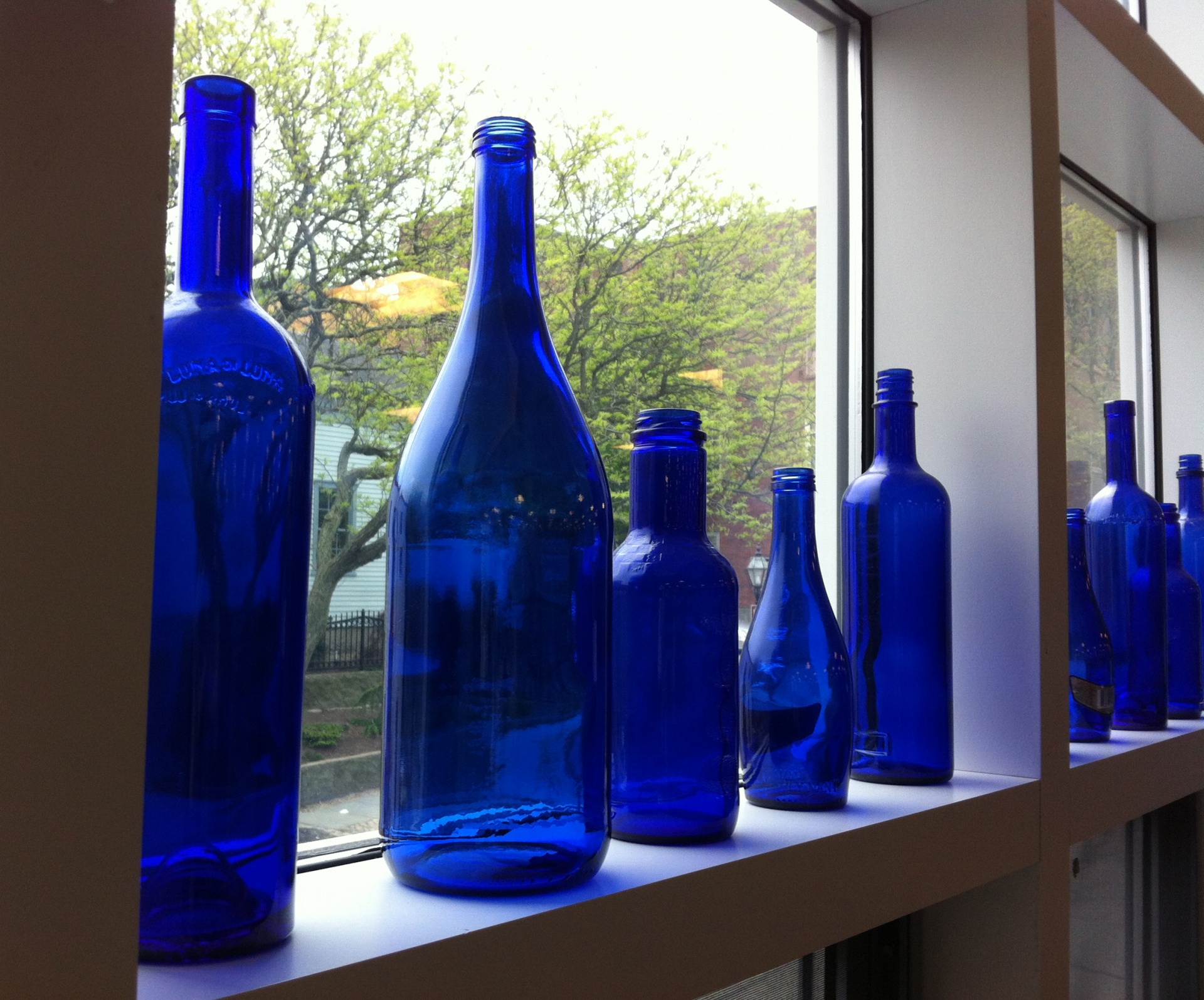 Niebieski butelki