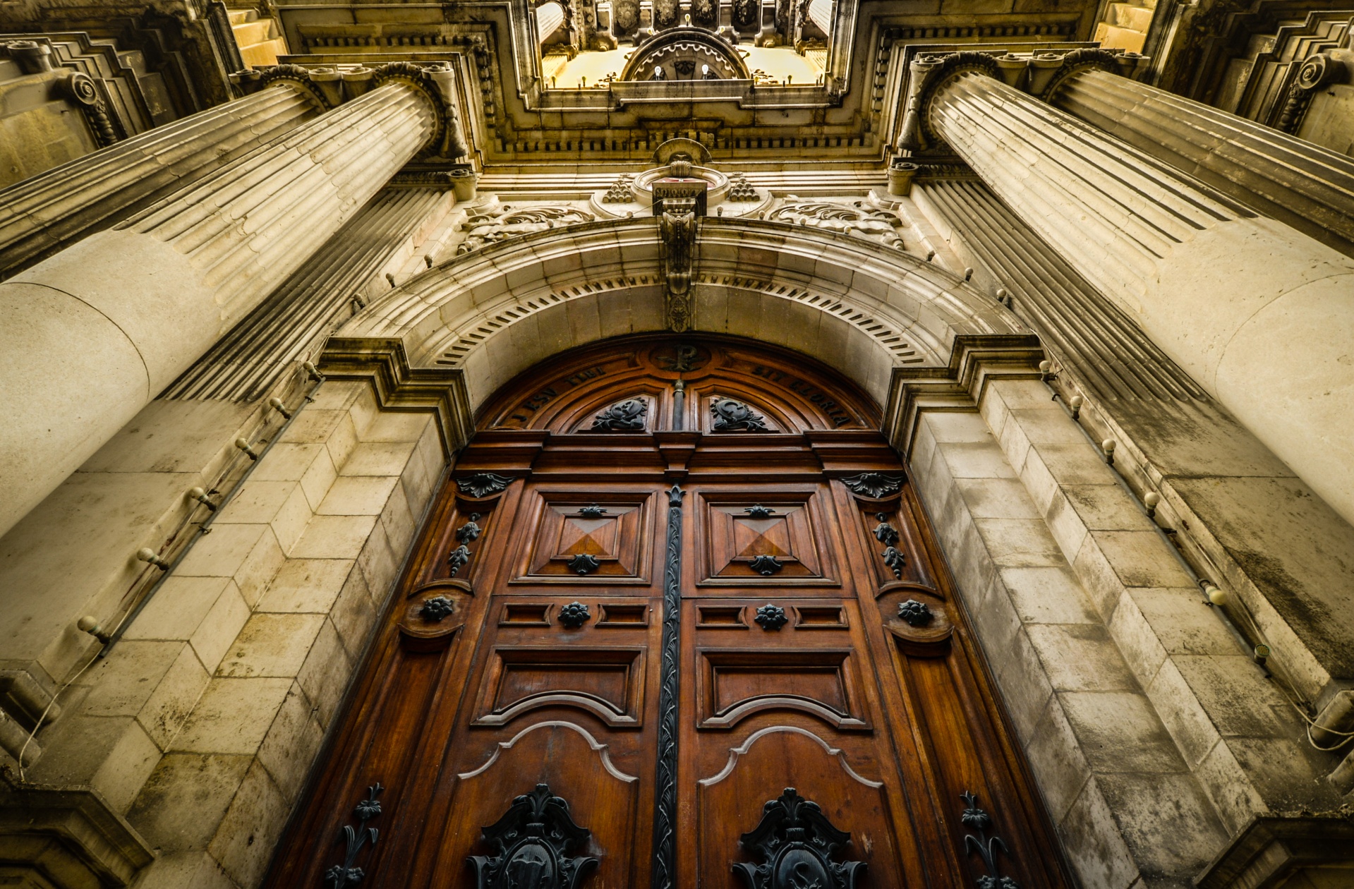 Drzwi kościelne