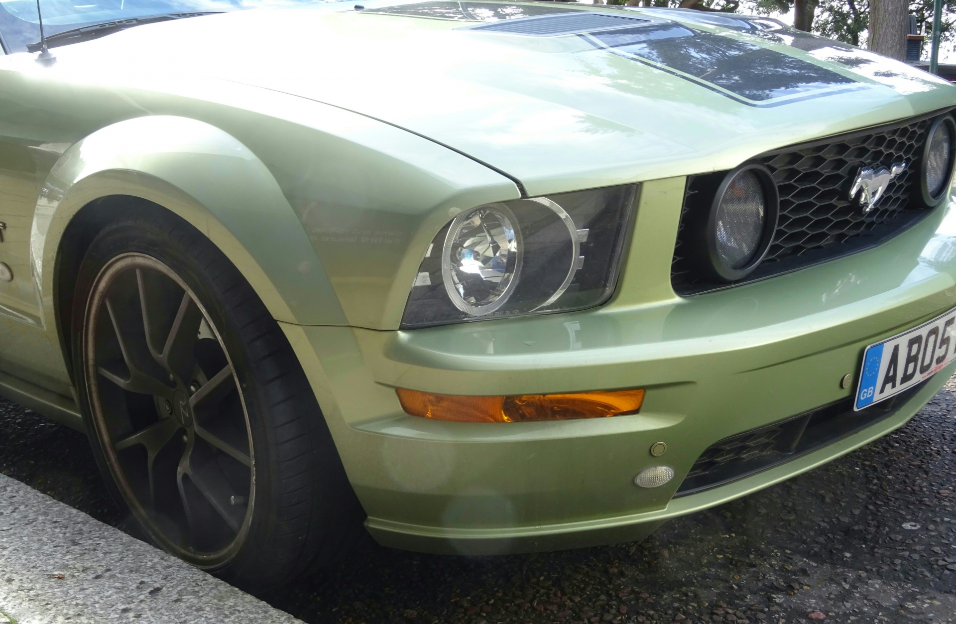 Ford Mustang GT Wheel And Grille