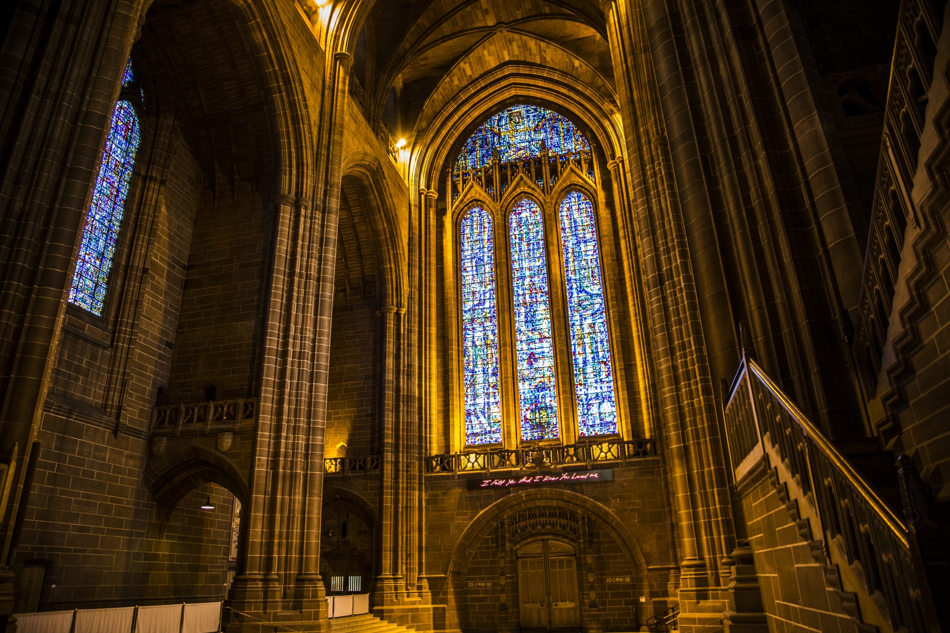 Interior da catedral de Liverpool