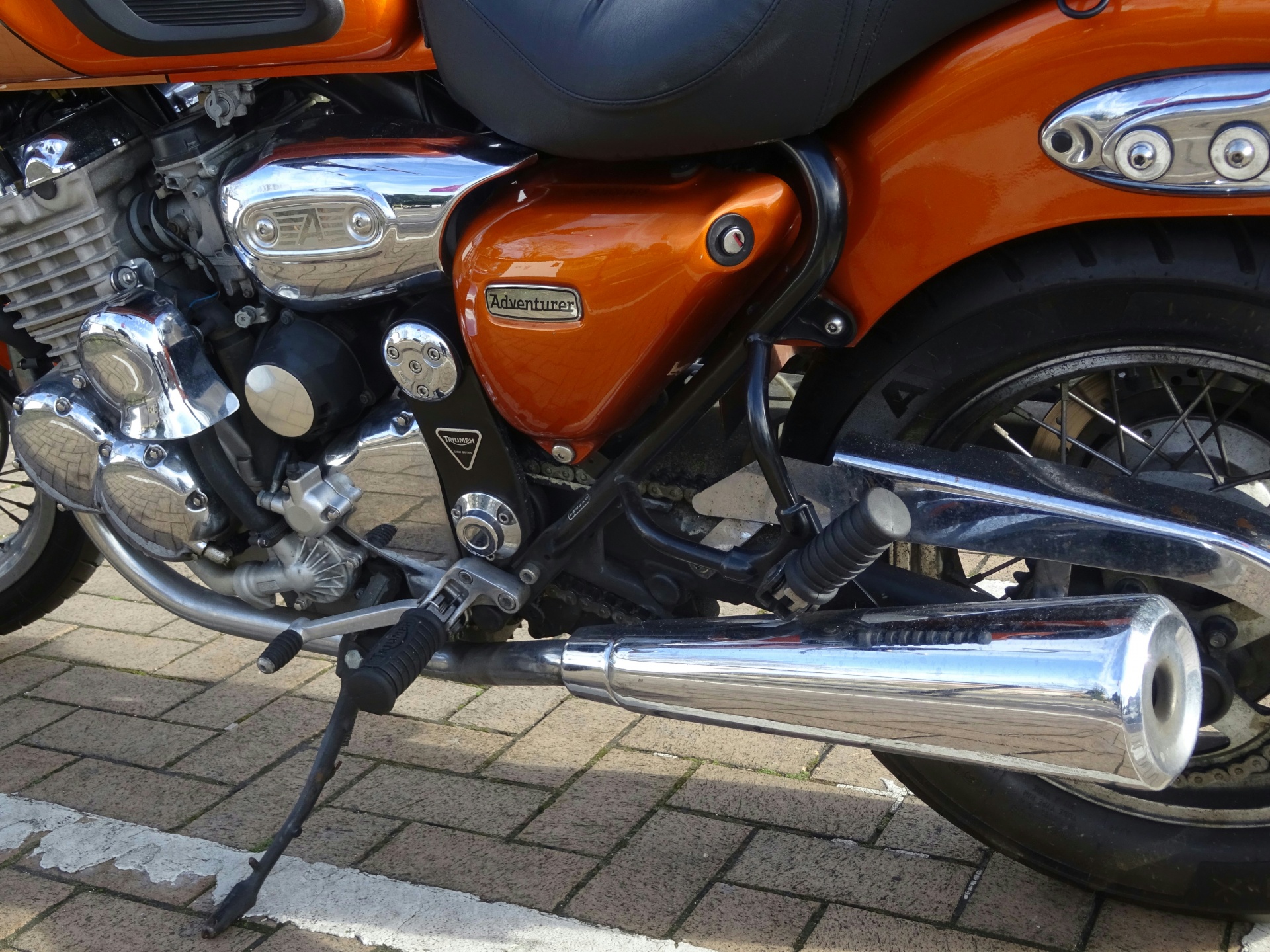 Triumph motorcykel avgassystem