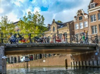 Bridge v Amsterdamu