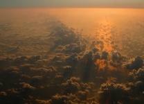 Sonnenaufgangswolken