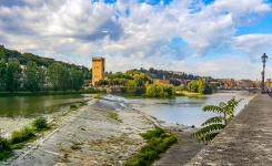 Floden Arno