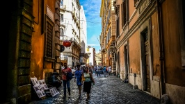 Rom tillbaka gatorna