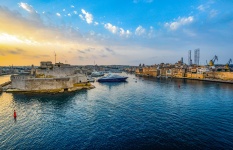 Navios no porto de Malta